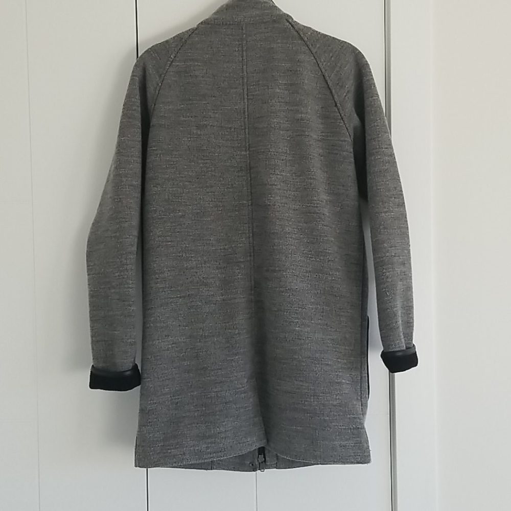 Spring Jacket from orb - Picture 3 of 3